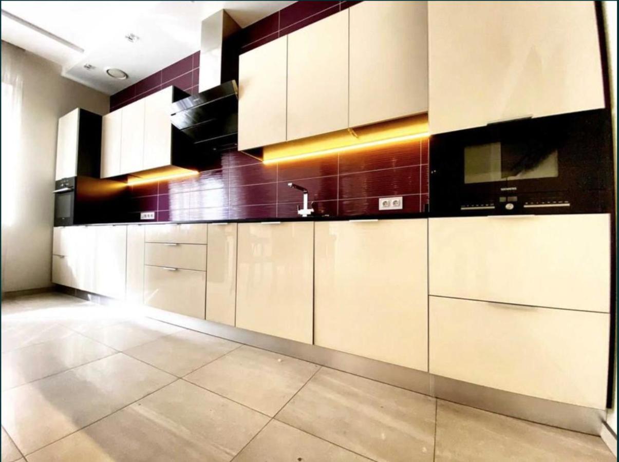 2-Bedroom Most City Center Area Apartment Dnipro Exterior foto