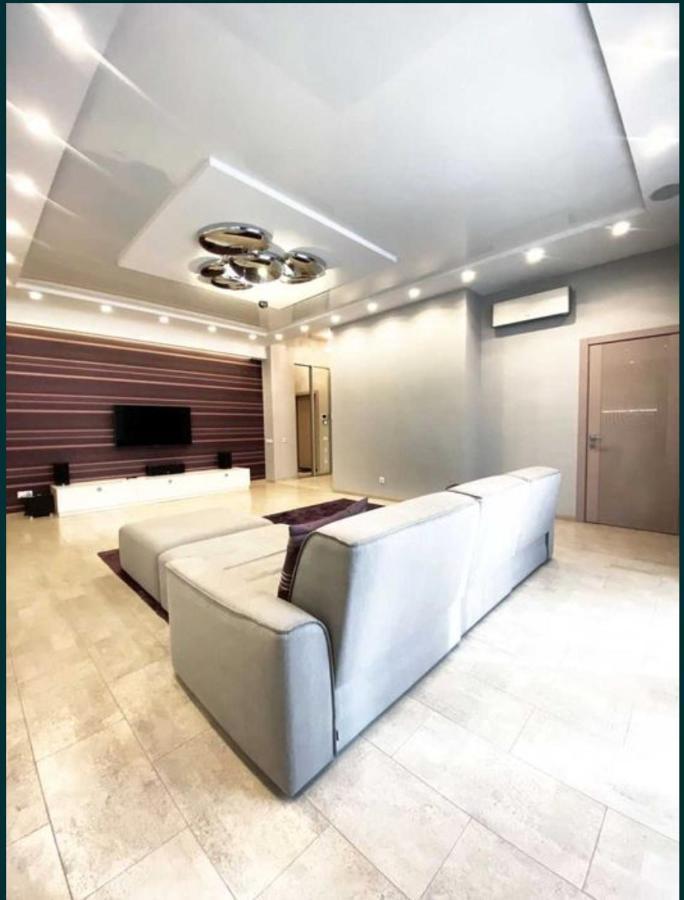 2-Bedroom Most City Center Area Apartment Dnipro Exterior foto