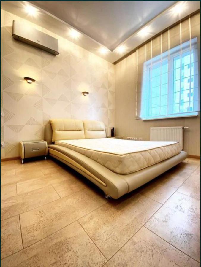 2-Bedroom Most City Center Area Apartment Dnipro Exterior foto