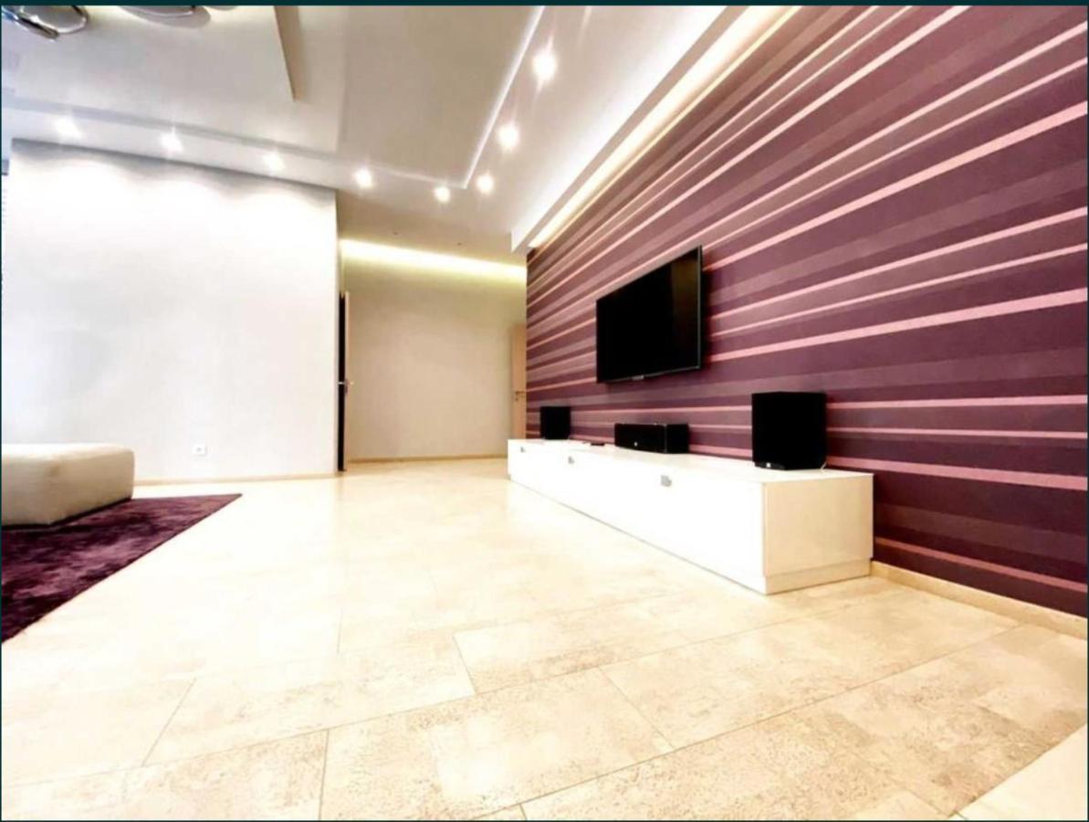 2-Bedroom Most City Center Area Apartment Dnipro Exterior foto
