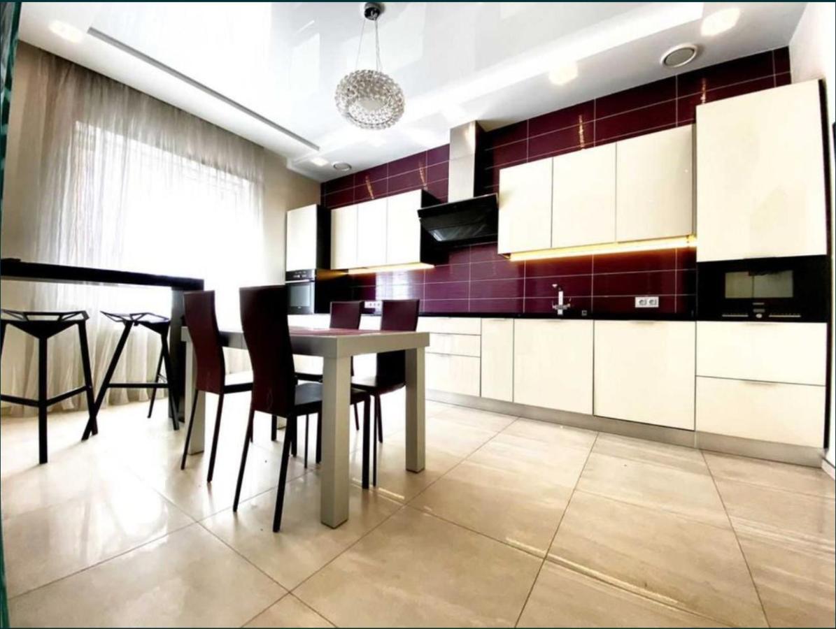 2-Bedroom Most City Center Area Apartment Dnipro Exterior foto