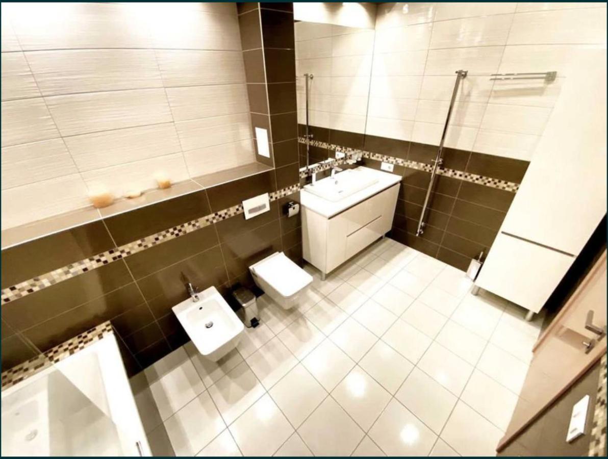 2-Bedroom Most City Center Area Apartment Dnipro Exterior foto